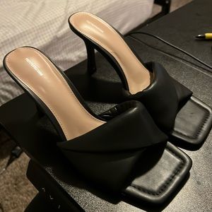 PLT MID HEELS